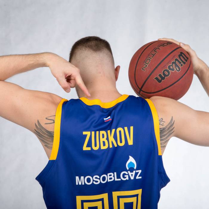 Foto de Andrey Zubkov, temporada 2018-2019