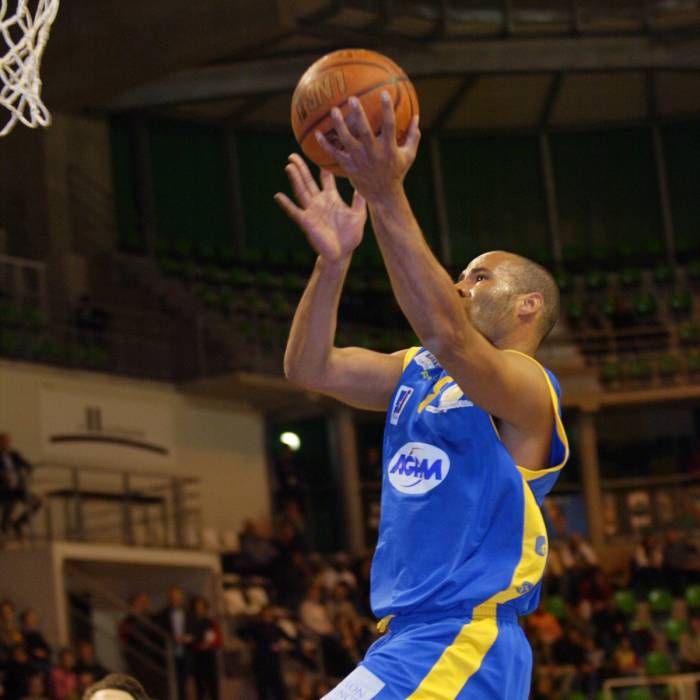 Photo of Laurent Bernard, 2004-2005 season