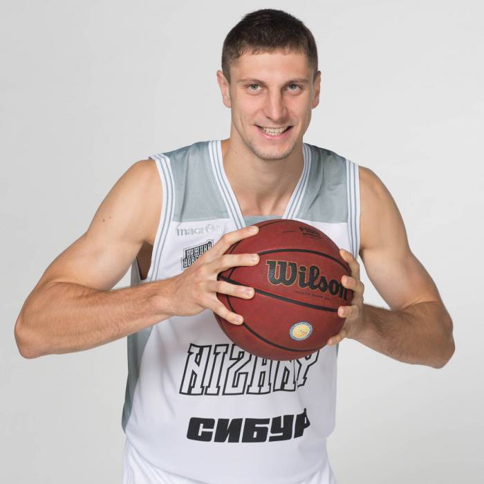 Photo of Dmitry Uzinsky, 2016-2017 season