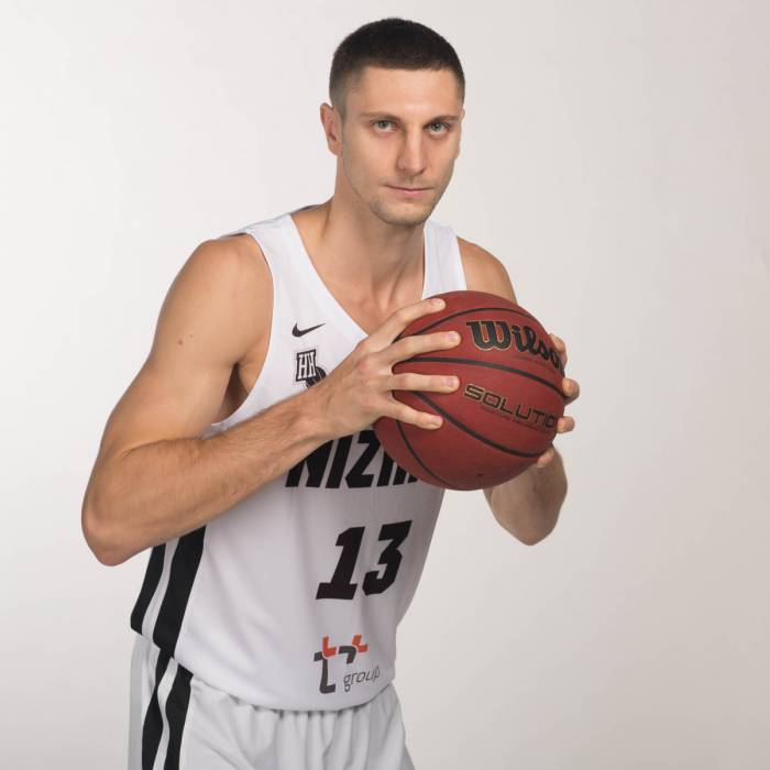 Photo of Dmitry Uzinsky, 2017-2018 season