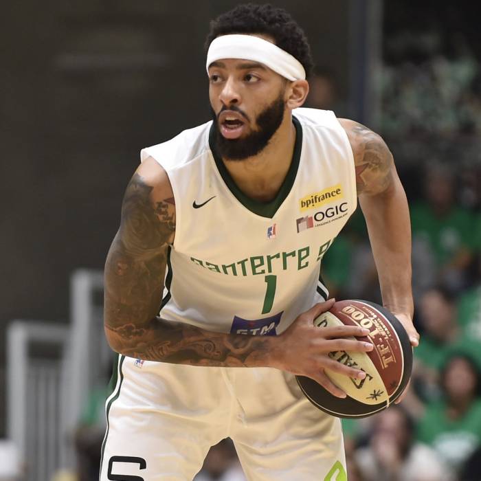 Photo de Terran Petteway, saison 2017-2018