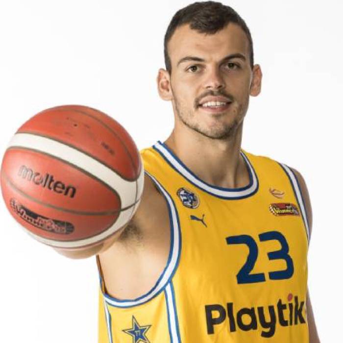 Foto de Ante Zizic, temporada 2021-2022