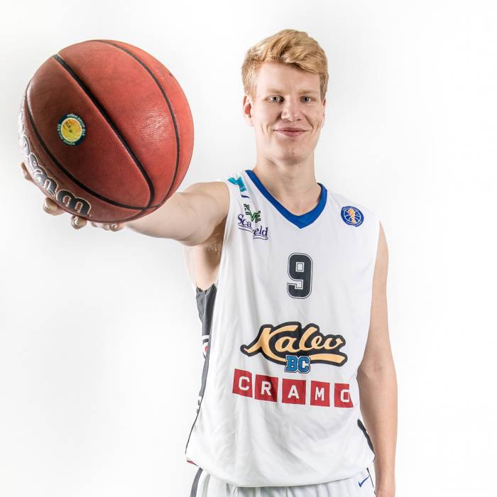 Photo of Matthias Tass, 2017-2018 season