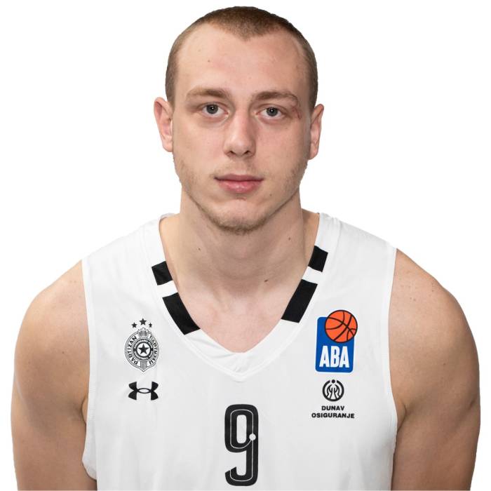 Foto de Alen Smailagic, temporada 2021-2022