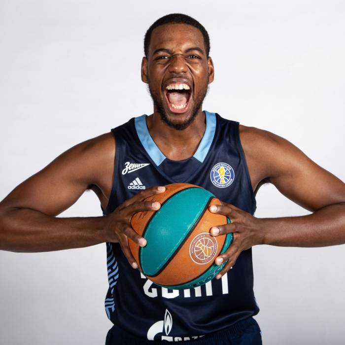 Foto de Jordan Loyd, temporada 2021-2022