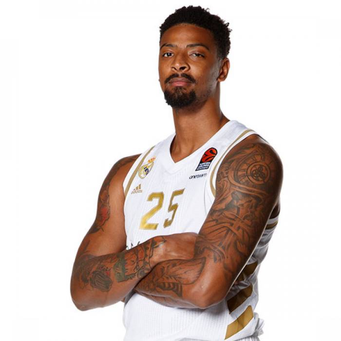 Foto de Jordan Mickey, temporada 2019-2020