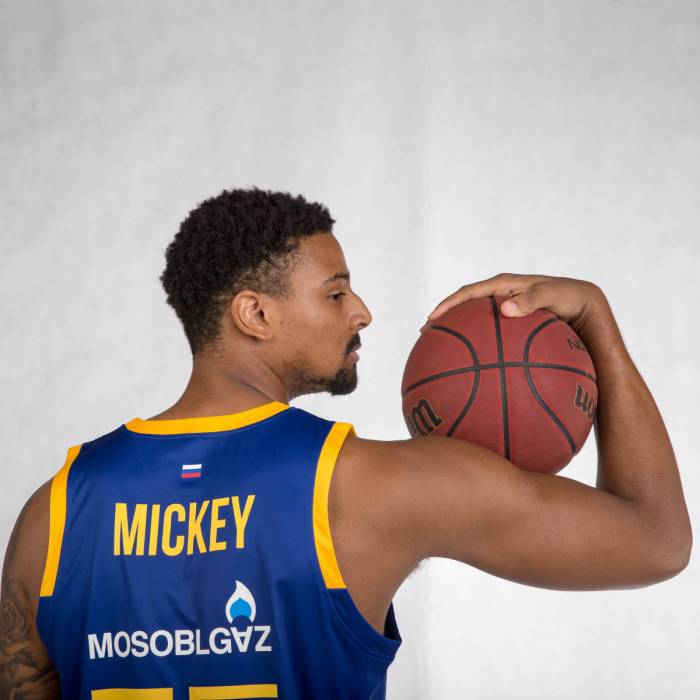 Foto de Jordan Mickey, temporada 2018-2019