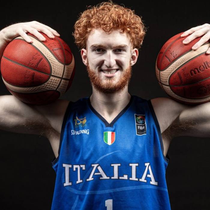 Photo de Nico Mannion, saison 2021-2022