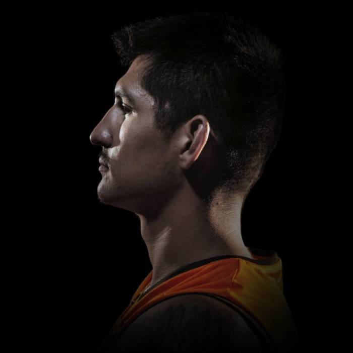 Foto de Derek Willis, temporada 2019-2020