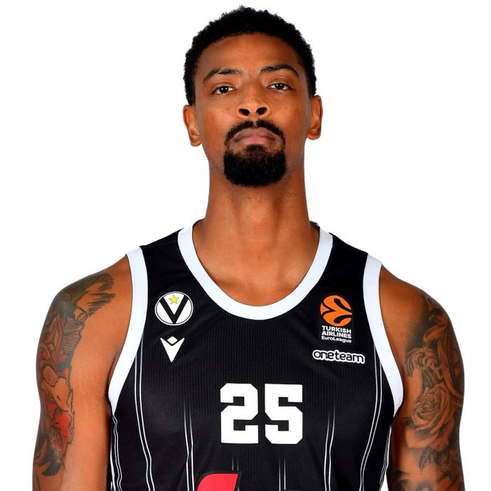 Foto de Jordan Mickey, temporada 2023-2024