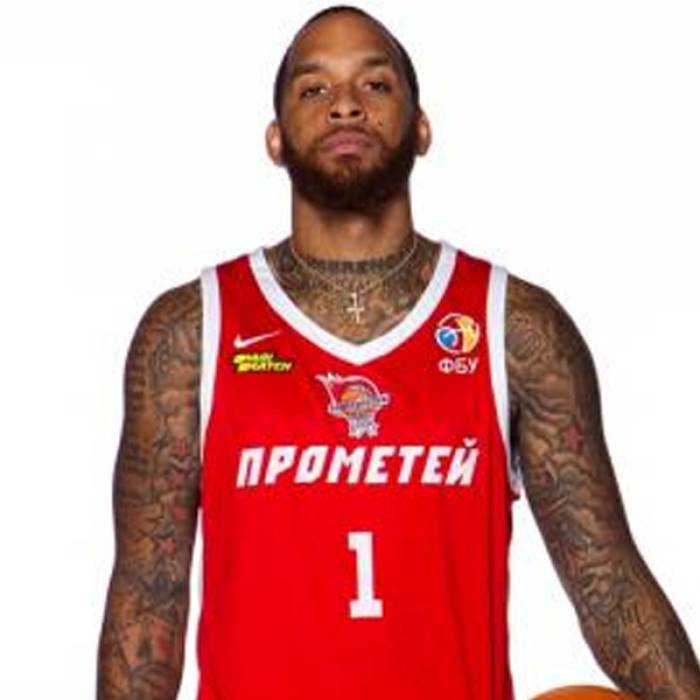 Foto de D'Angelo Harrison, temporada 2021-2022