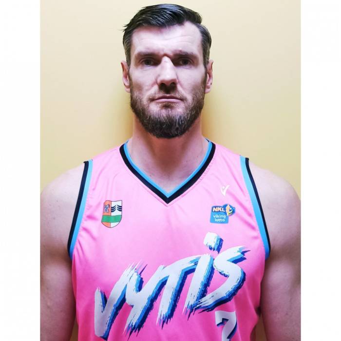 Foto de Darjus Lavrinovic, temporada 2020-2021