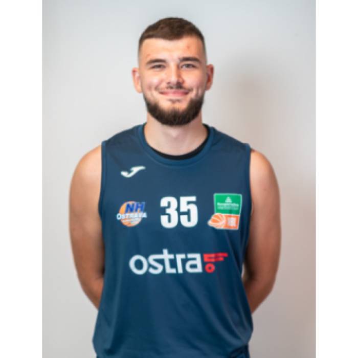 Photo of Gianluca Prosek, 2021-2022 season