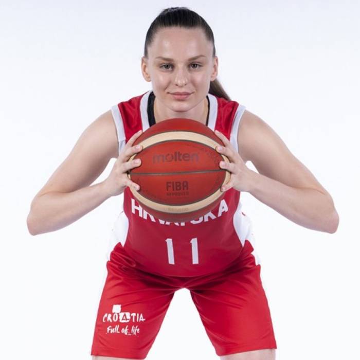 Photo of Ana Petrak, 2021-2022 season