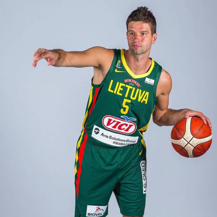 Photo of Mantas Kalnietis, 2019-2020 season