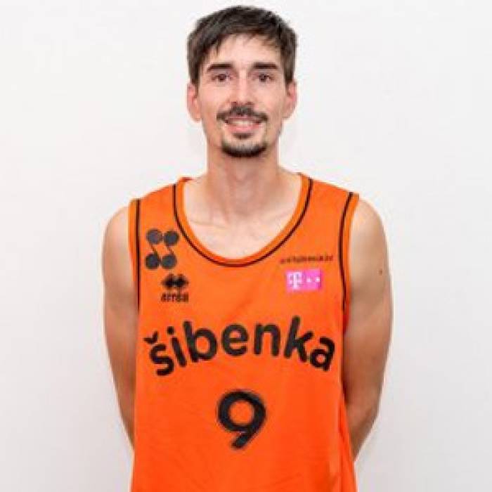 Foto de Domagoj Basic, temporada 2020-2021