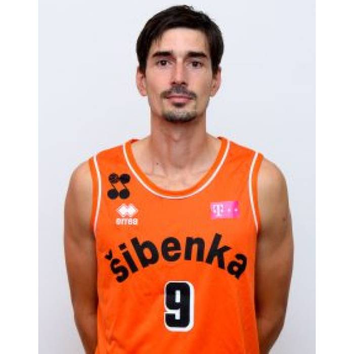 Foto de Domagoj Basic, temporada 2021-2022