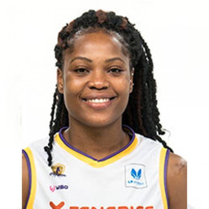 Foto de Sarah Imovbioh, temporada 2020-2021