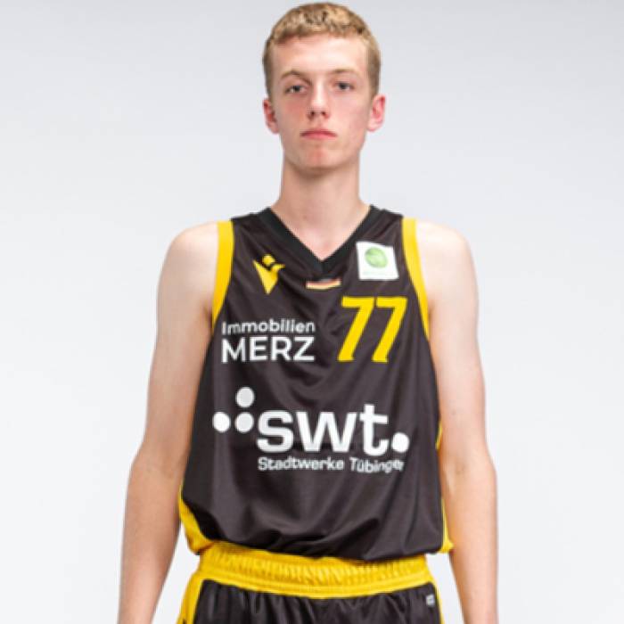 Photo of Maximilian Charlier, 2021-2022 season