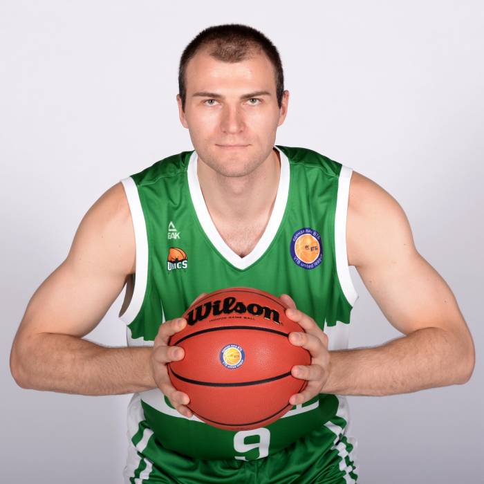 Photo of Artsiom Parakhouski, 2016-2017 season