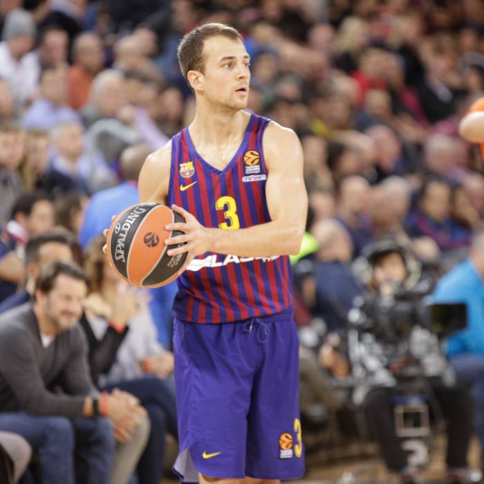 Foto de Kevin Pangos, temporada 2018-2019