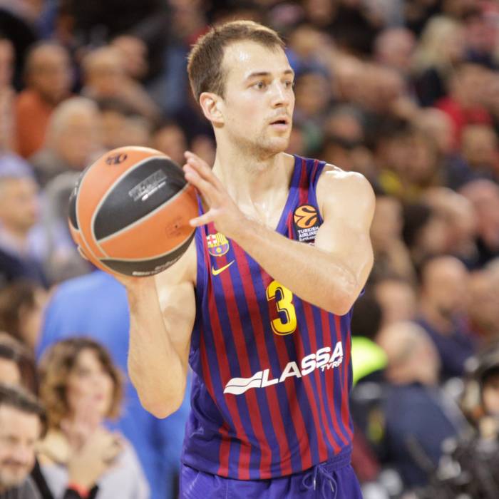 Foto de Kevin Pangos, temporada 2018-2019