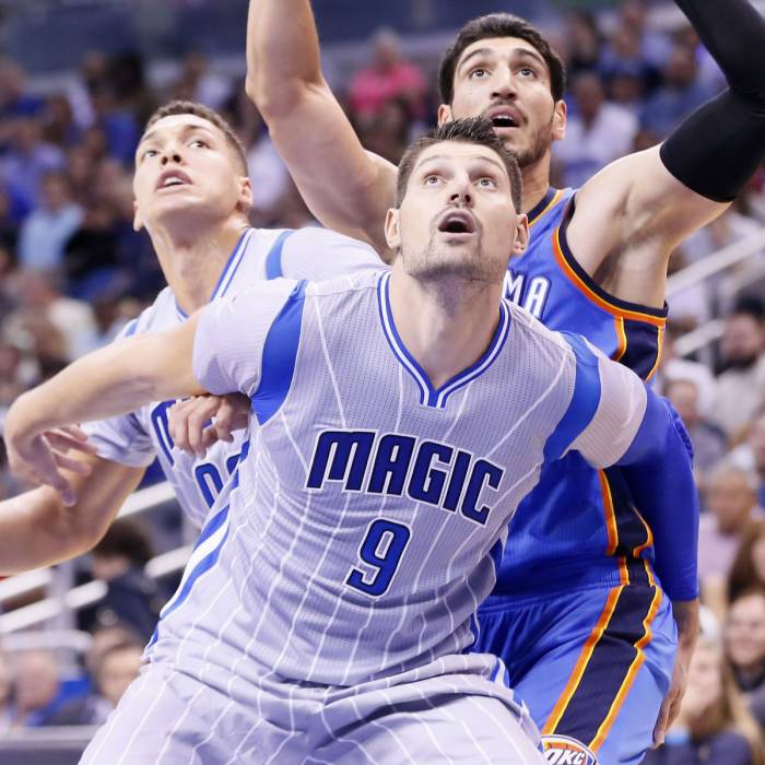 Foto de Nikola Vucevic, temporada 2015-2016