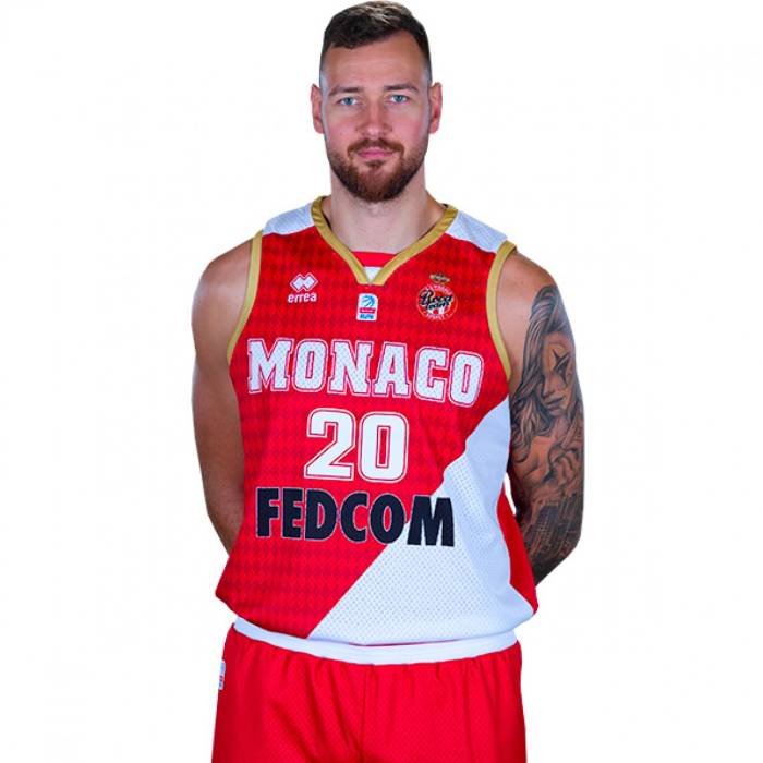 Foto de Donatas Motiejunas, temporada 2021-2022