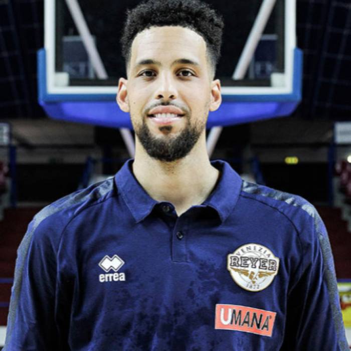 Photo of Austin Daye, 2018-2019 season