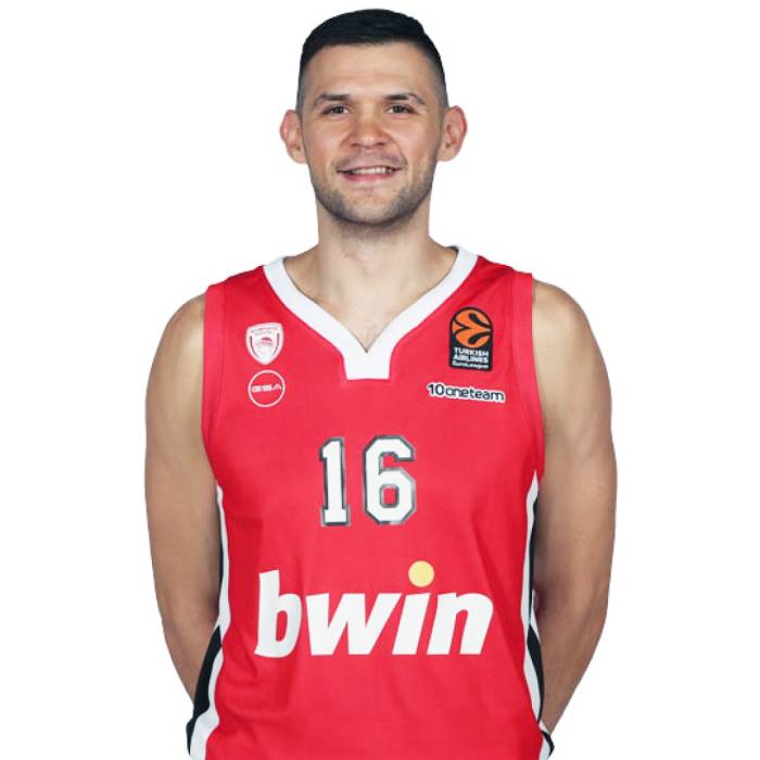 Photo of Kostas Papanikolaou, 2021-2022 season