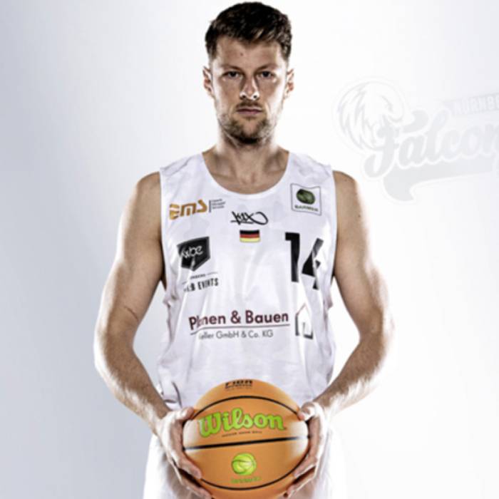 Foto de Sebastian Schroder, temporada 2020-2021