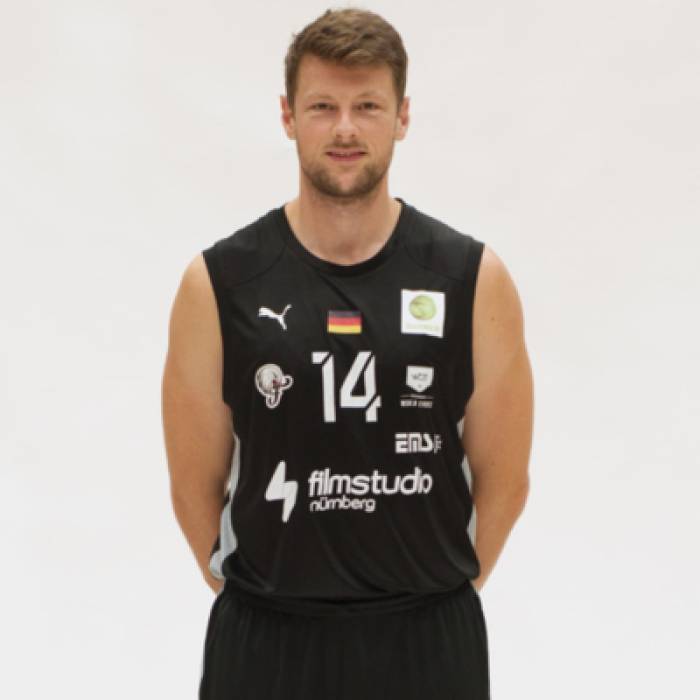 Foto de Sebastian Schroder, temporada 2021-2022