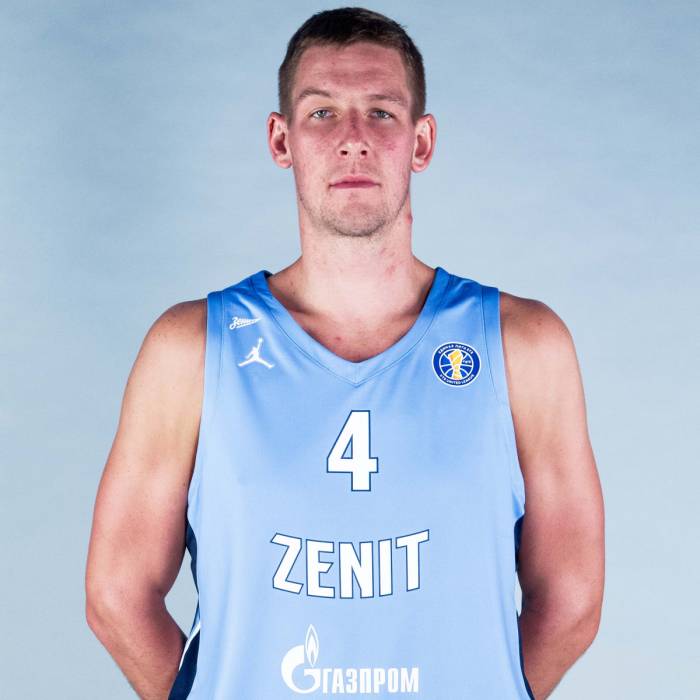 Foto de Colton Iverson, temporada 2019-2020