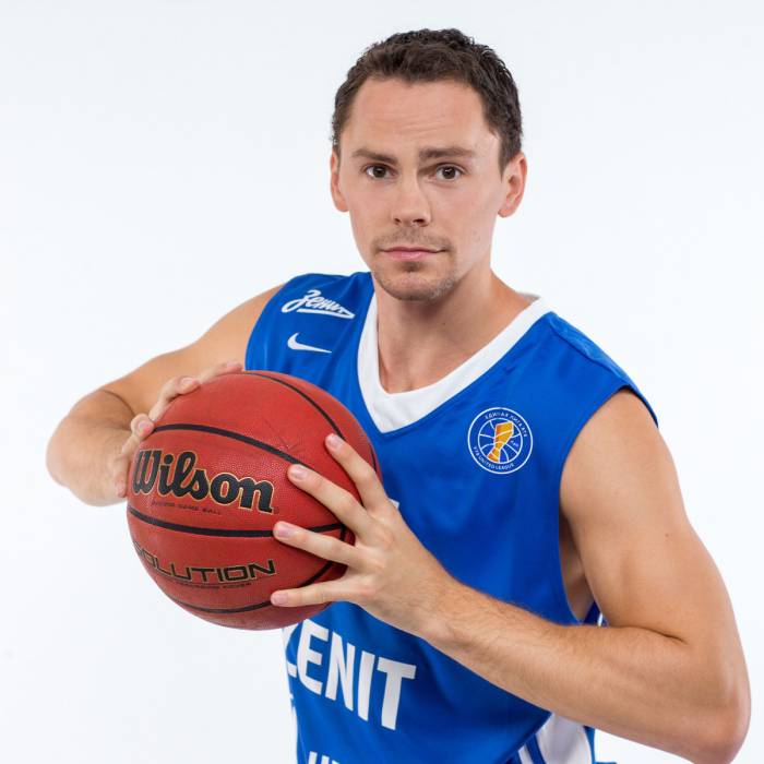 Photo de Kyle Kuric, saison 2017-2018