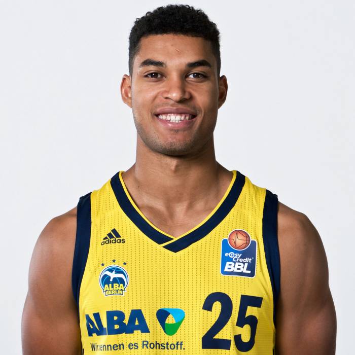 Foto de Kenneth Ogbe, temporada 2018-2019