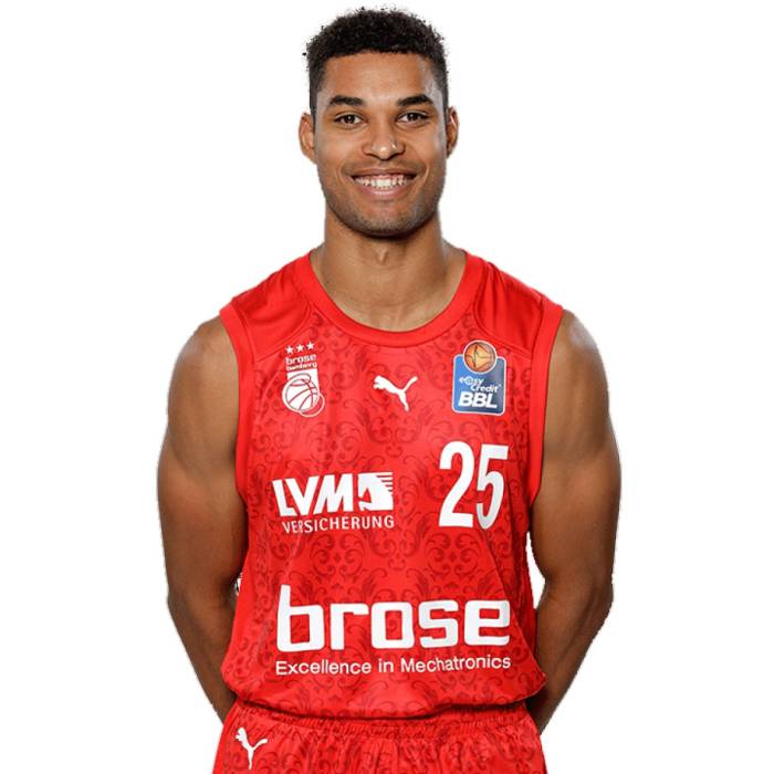 Foto de Kenneth Ogbe, temporada 2021-2022