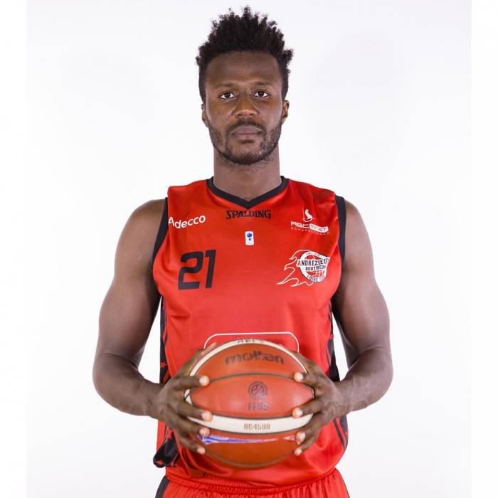 Foto de Moustapha Diarra, temporada 2021-2022