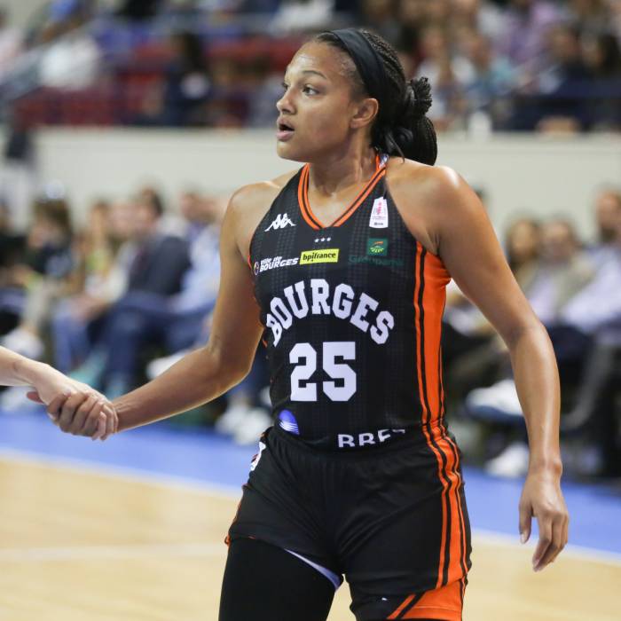 Photo de Marissa Coleman, saison 2019-2020