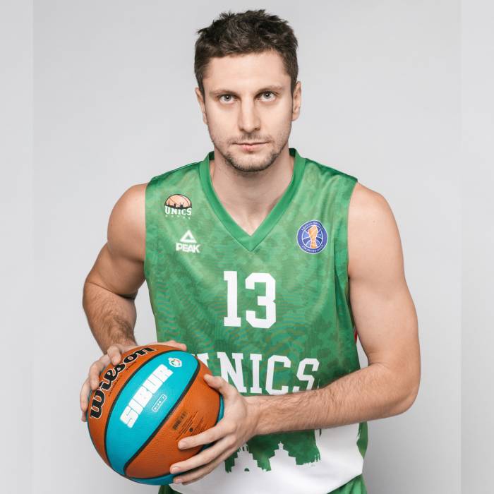 Foto de Dmitry Uzinsky, temporada 2020-2021