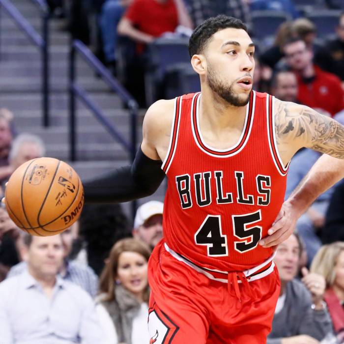 Foto de Denzel Valentine, temporada 2016-2017