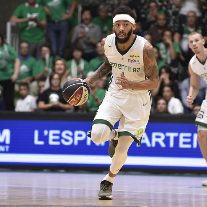 Photo de Terran Petteway, saison 2017-2018