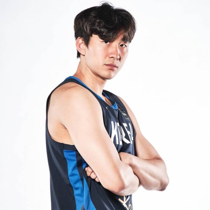 Photo of Hongseok Yang, 2021-2022 season