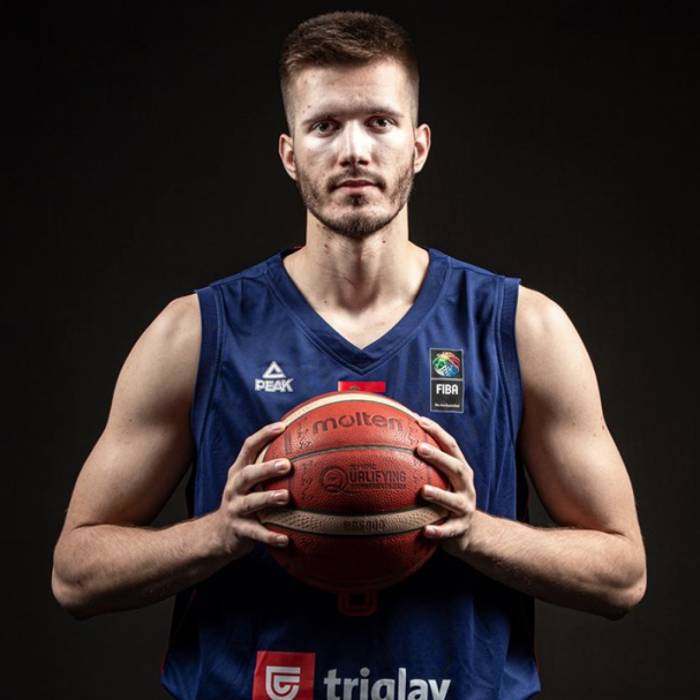 Foto de Filip Petrusev, temporada 2021-2022