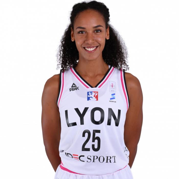 Photo de Marieme Badiane, saison 2019-2020