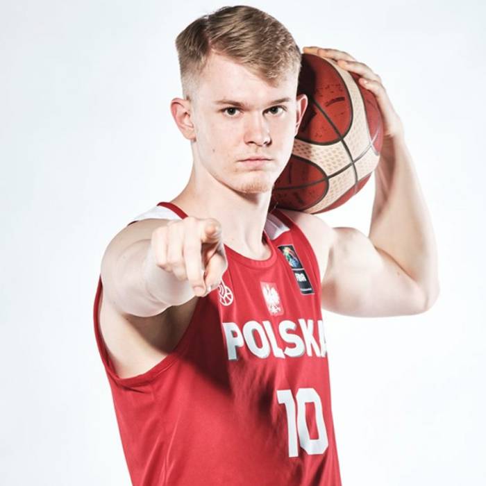 Photo of Lukasz Kolenda, 2021-2022 season