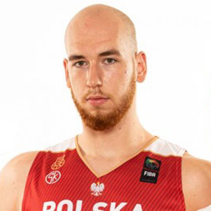 Foto de Adrian Bogucki, temporada 2019-2020