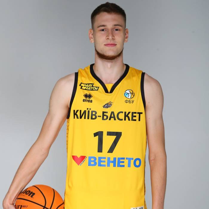 Photo of Andrii Voinalovych, 2021-2022 season