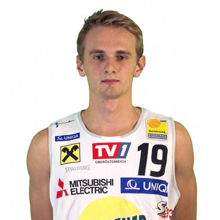Photo of Simon Kasparet, 2018-2019 season