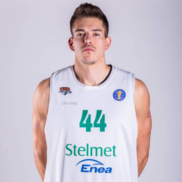 Photo of Julian Jasinski, 2019-2020 season