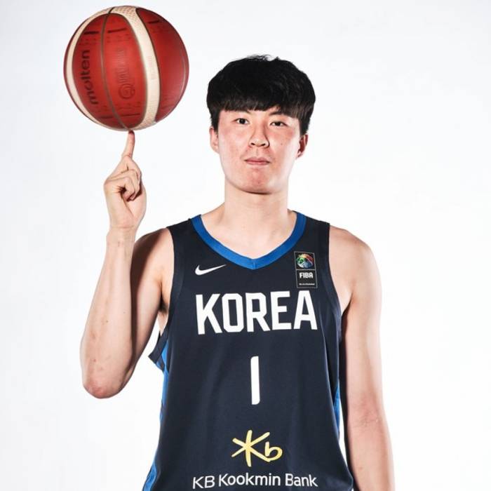 Photo of Hyunjung Lee, 2021-2022 season